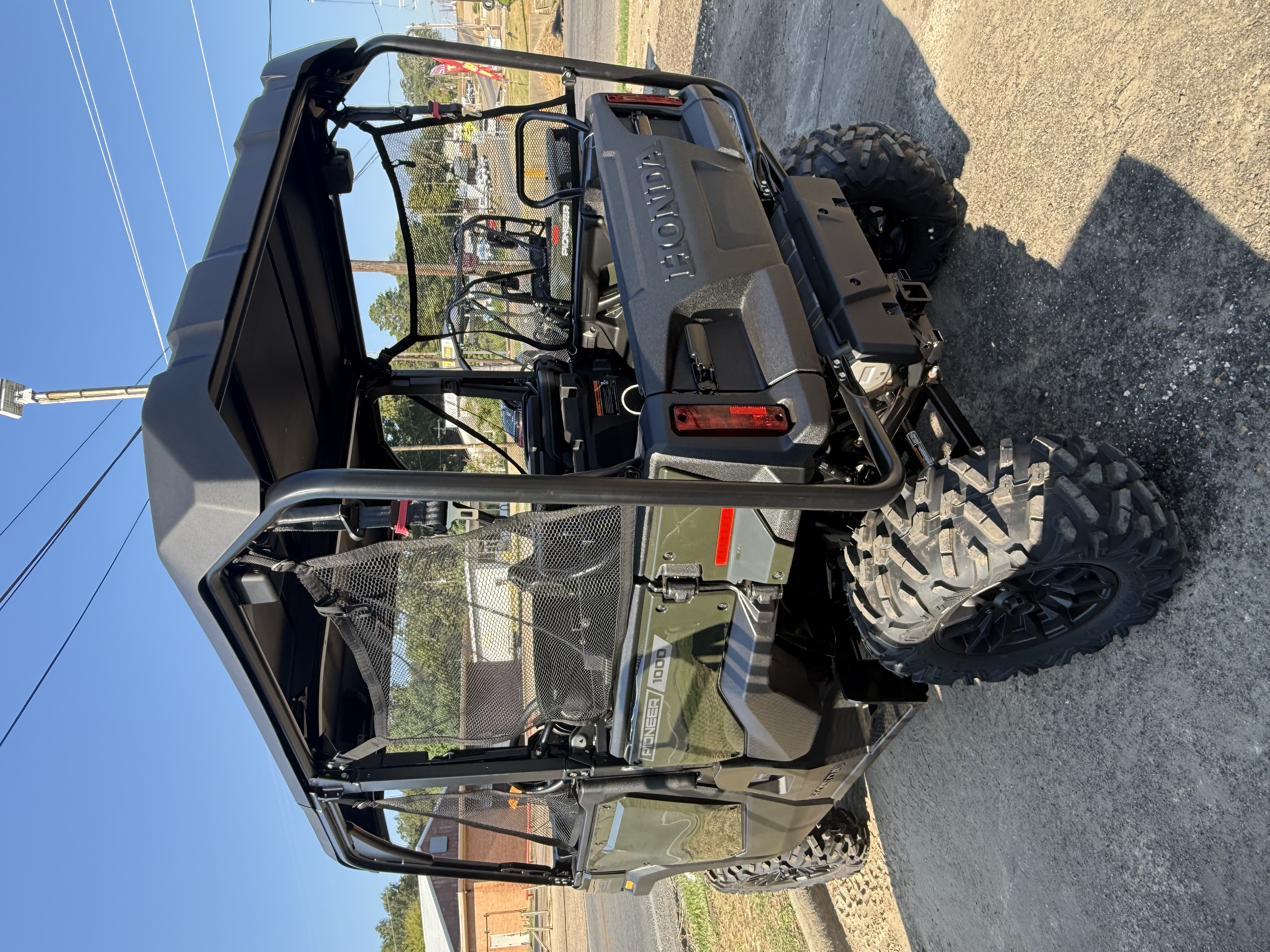 2026 HONDA PIONEER 1000-5 DELUXE UTV