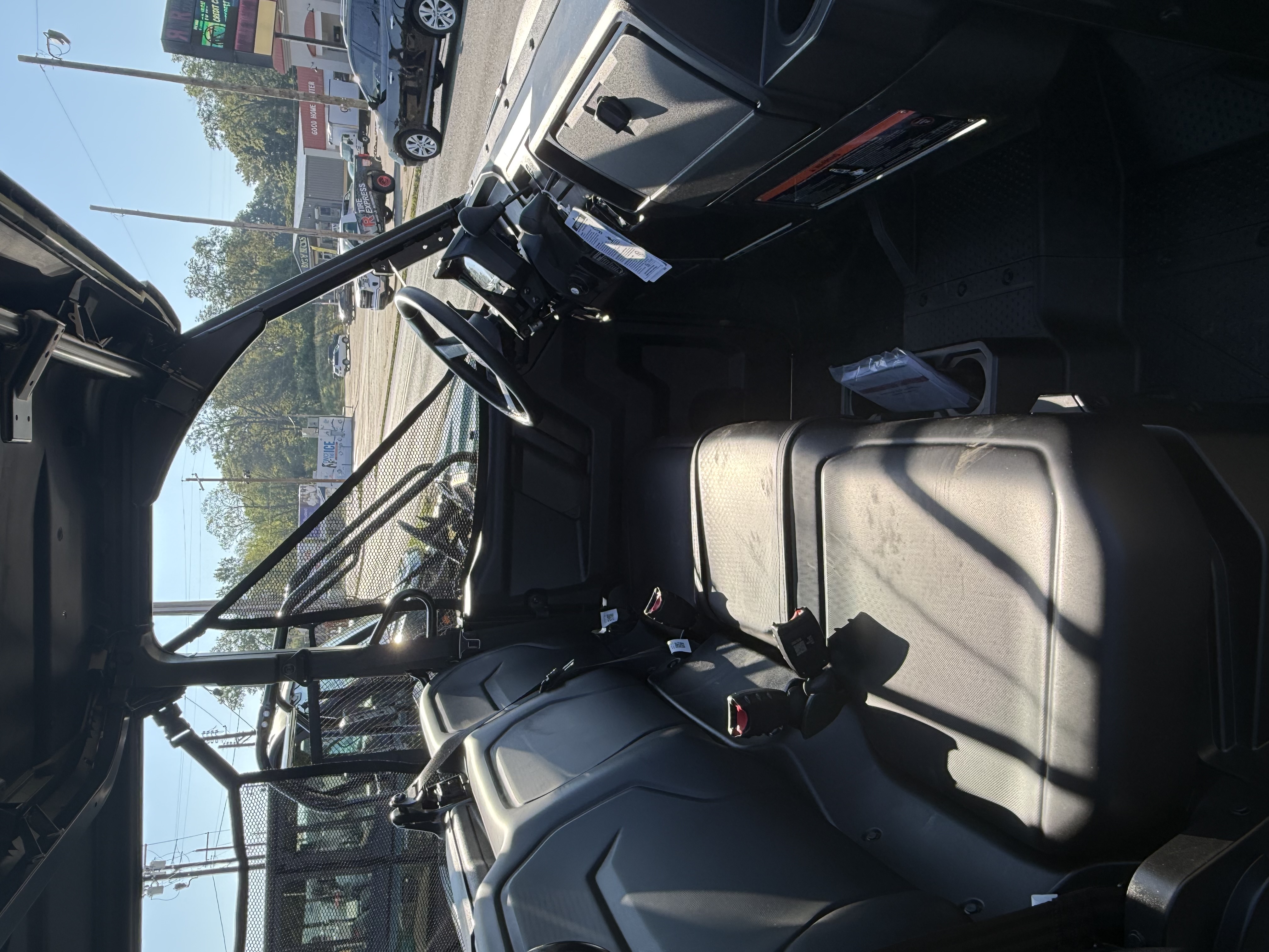 2026 HONDA PIONEER 1000-5 DELUXE UTV
