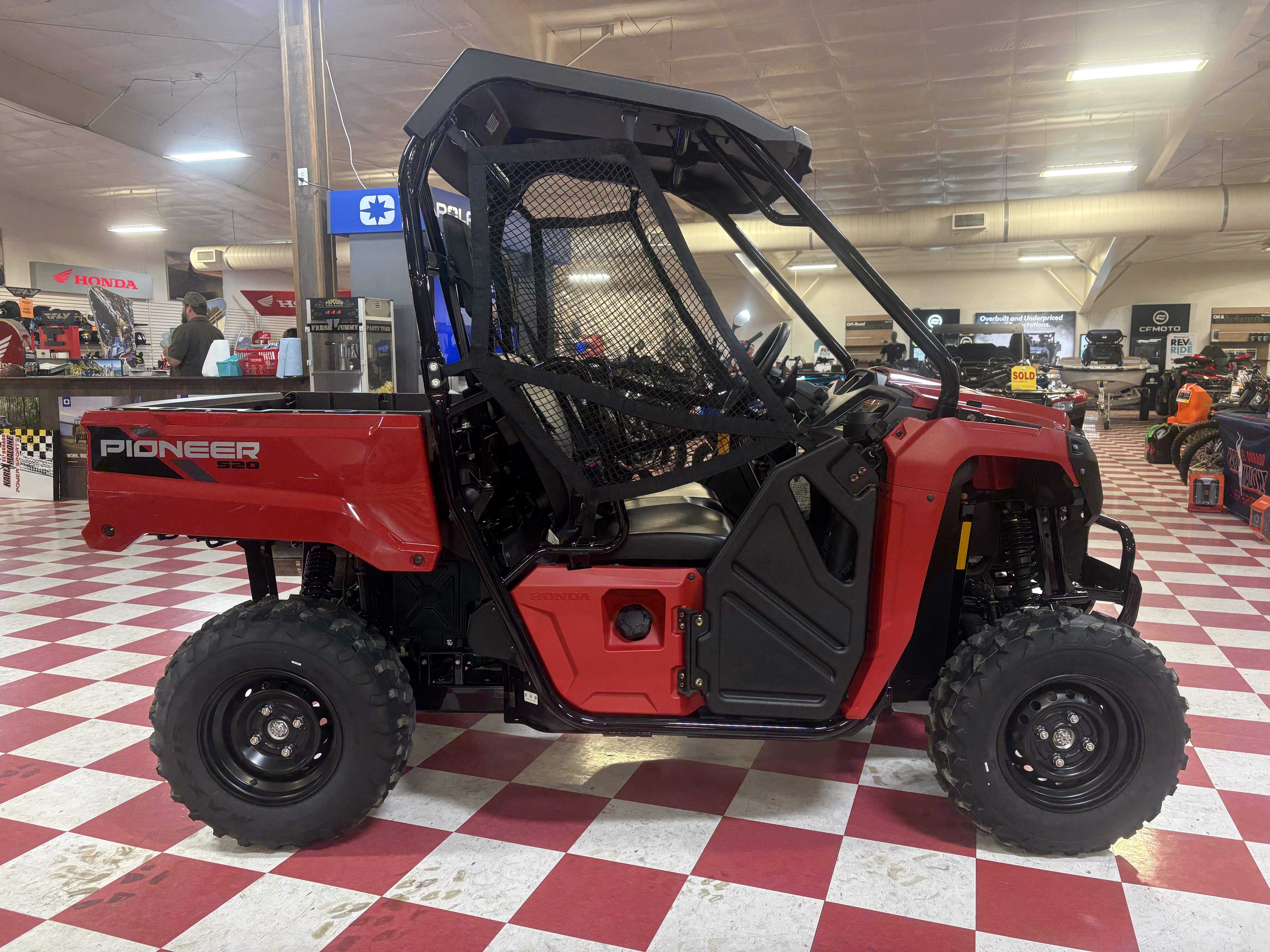 2026 Honda Pioneer 520 UTV