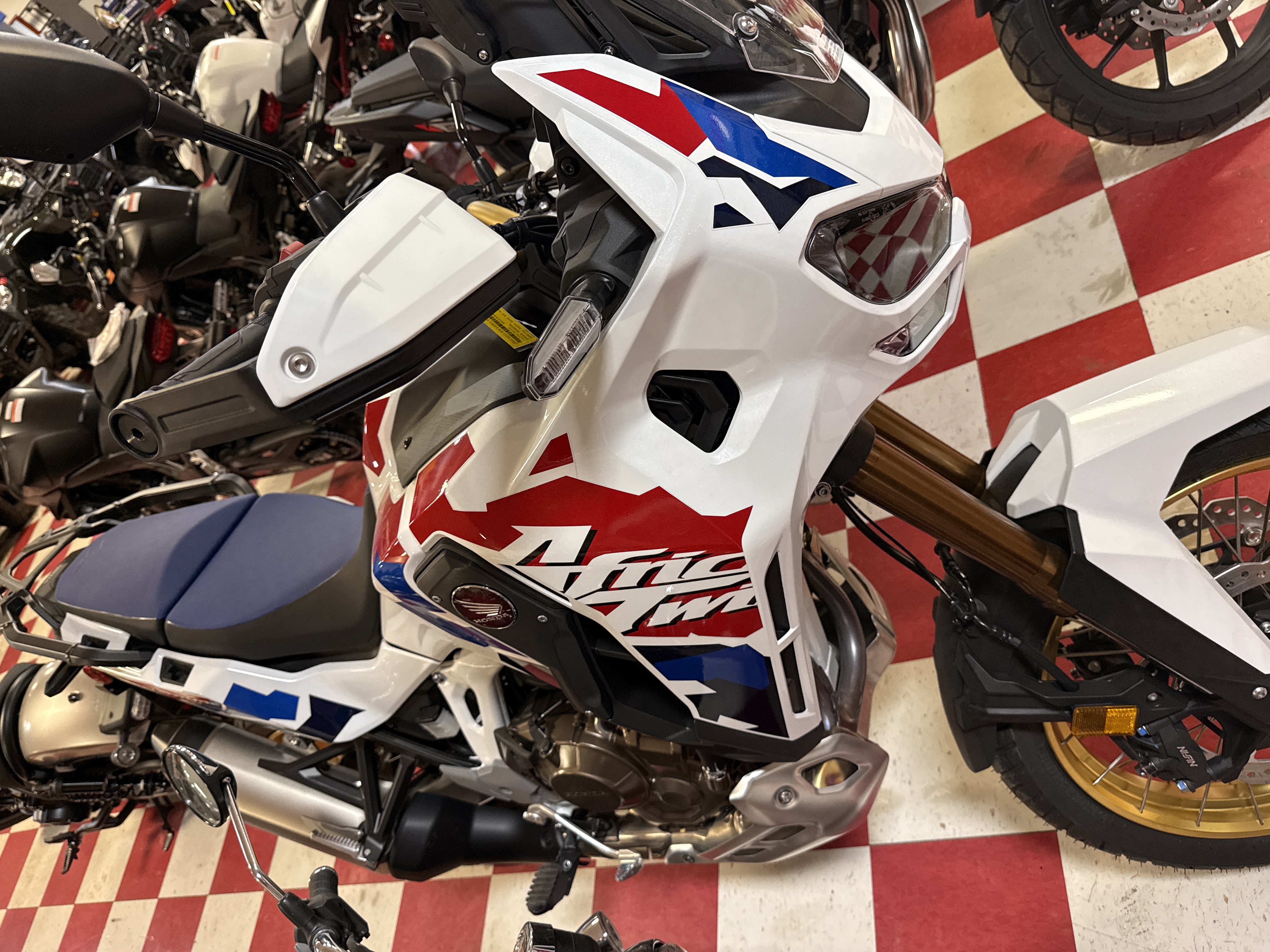 2025 HONDA Africa Twin Adventure Sports ES MOTORCYCLE