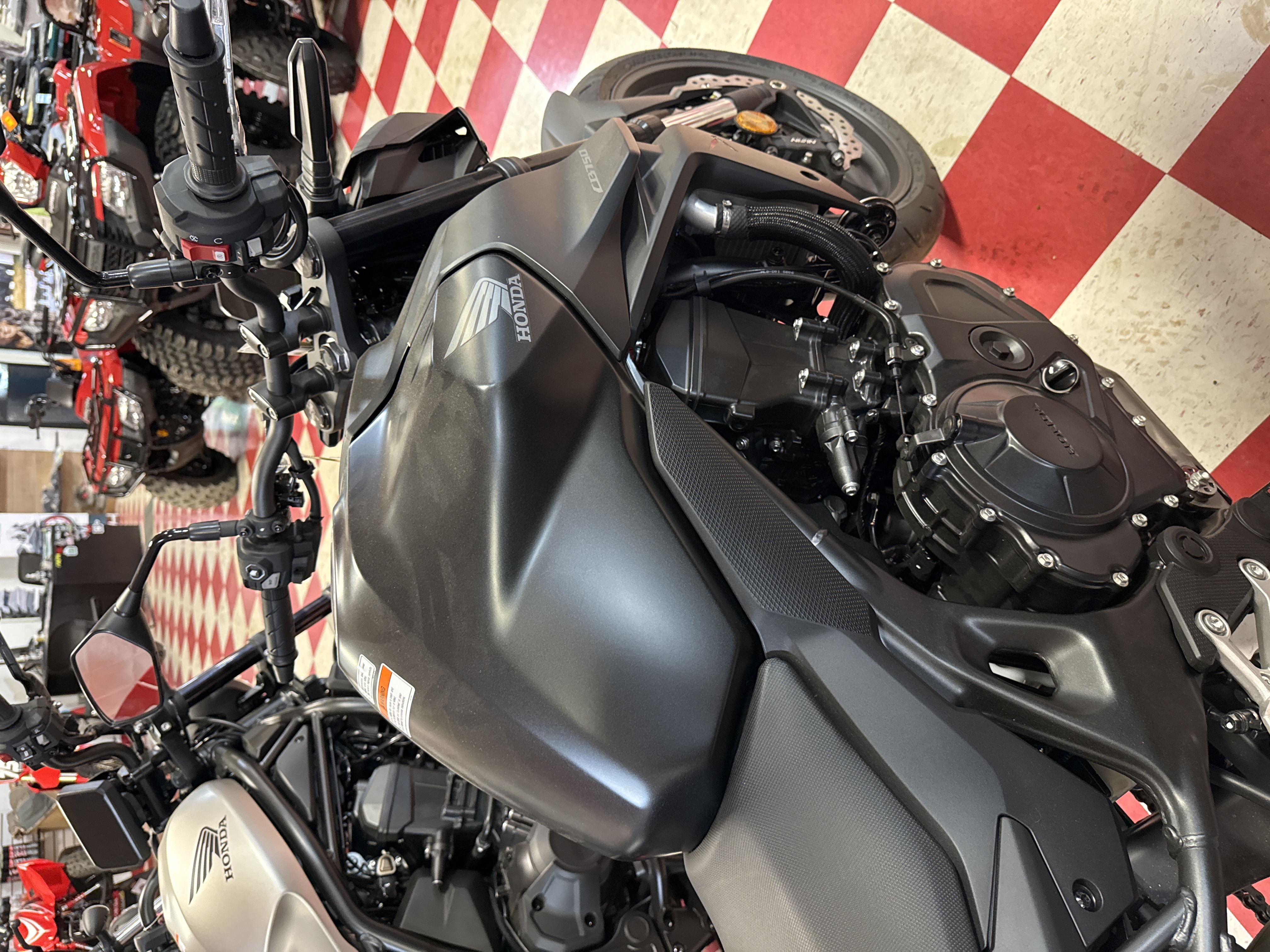 2025 HONDA CB750 HORNET MOTORCYCLE