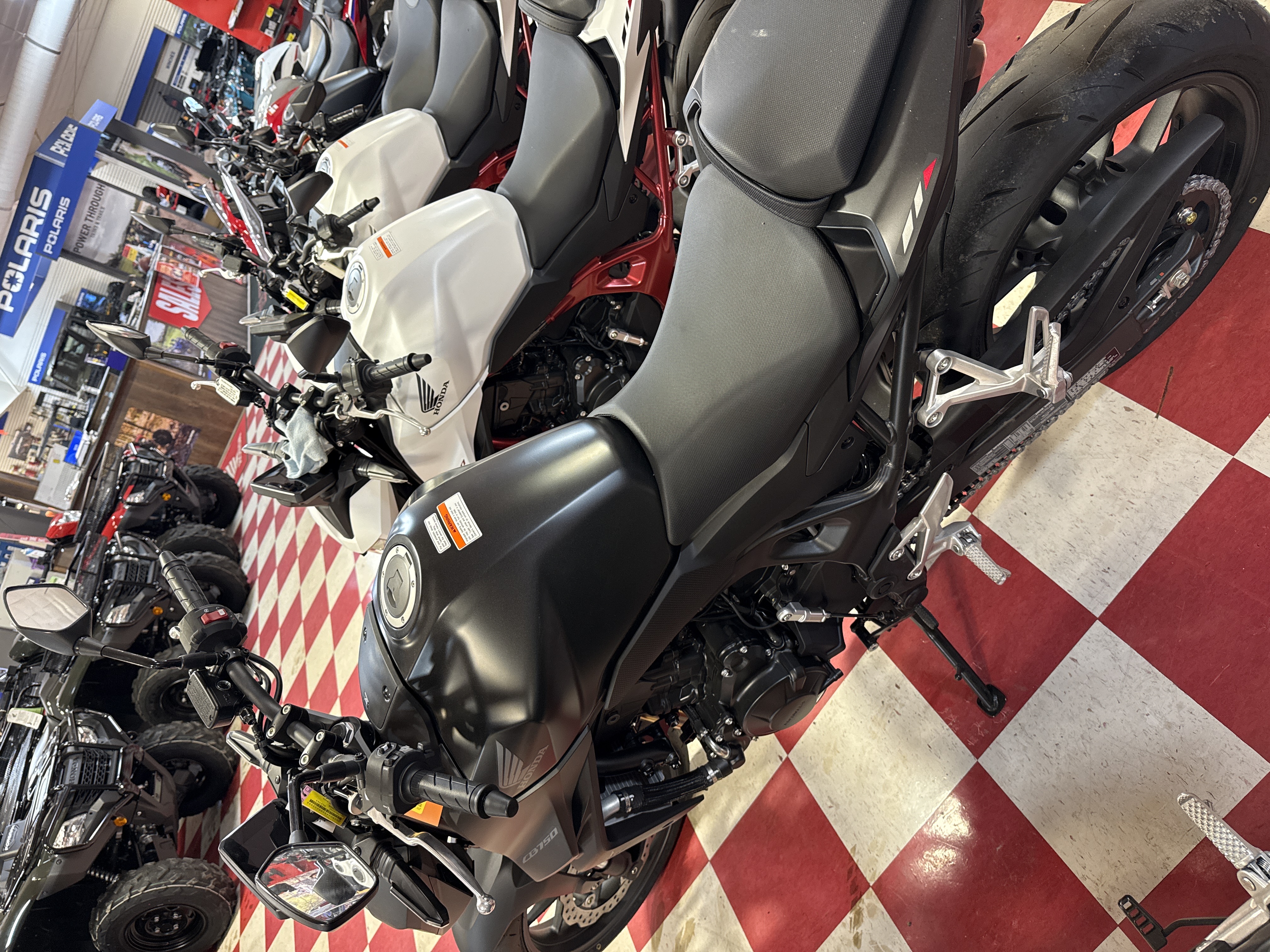 2025 HONDA CB750 HORNET MOTORCYCLE