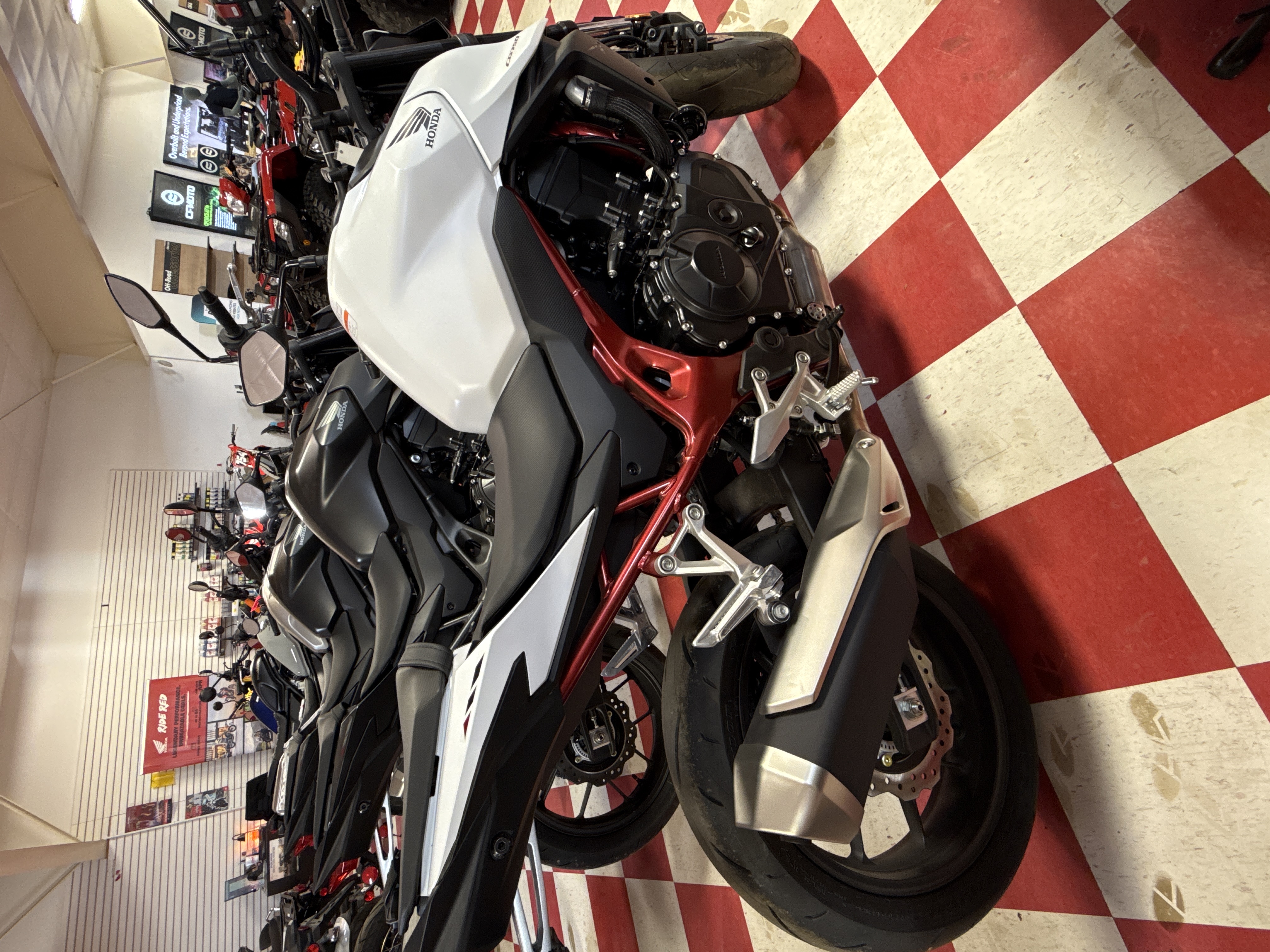 2025 HONDA CB750 Hornet MOTORCYCLE