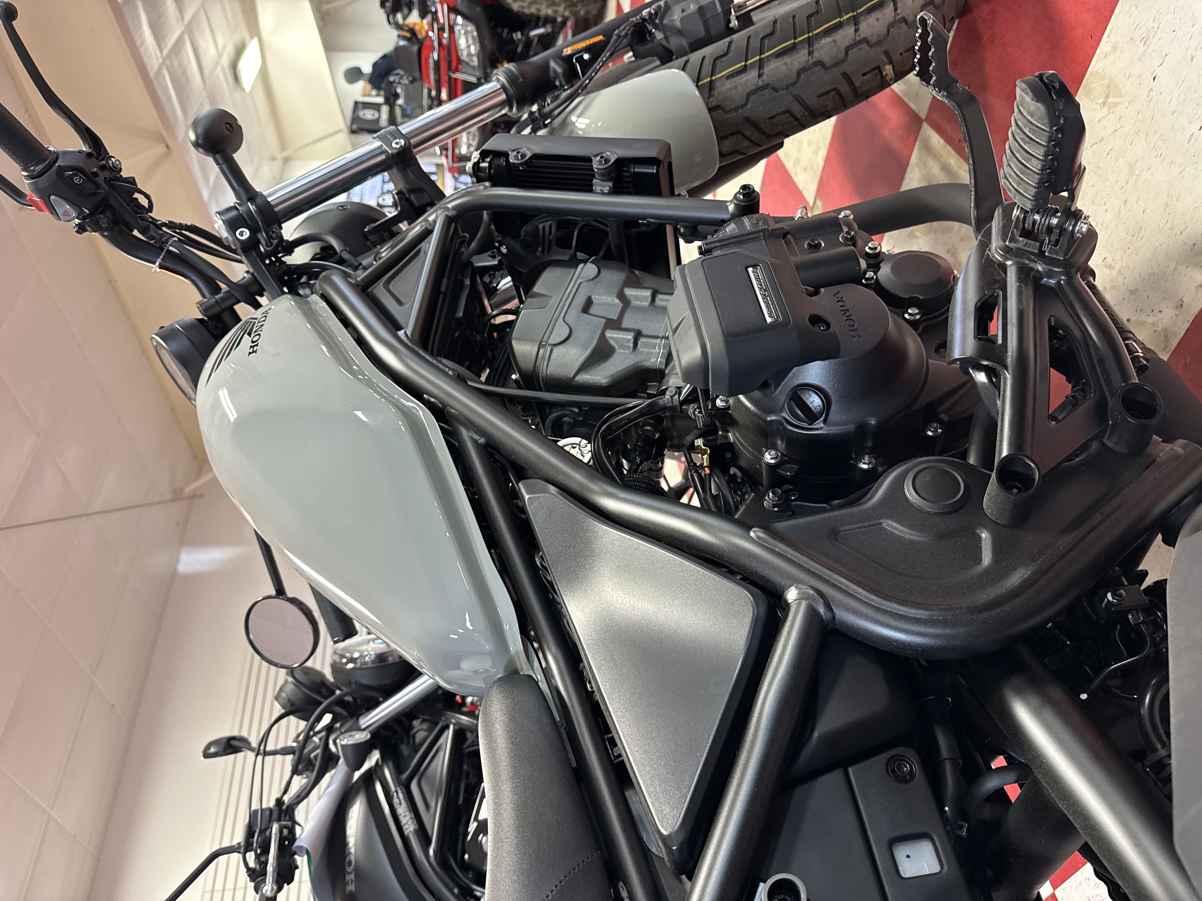 2026 HONDA REBEL 300 E-CLUTCH MOTORCYCLE