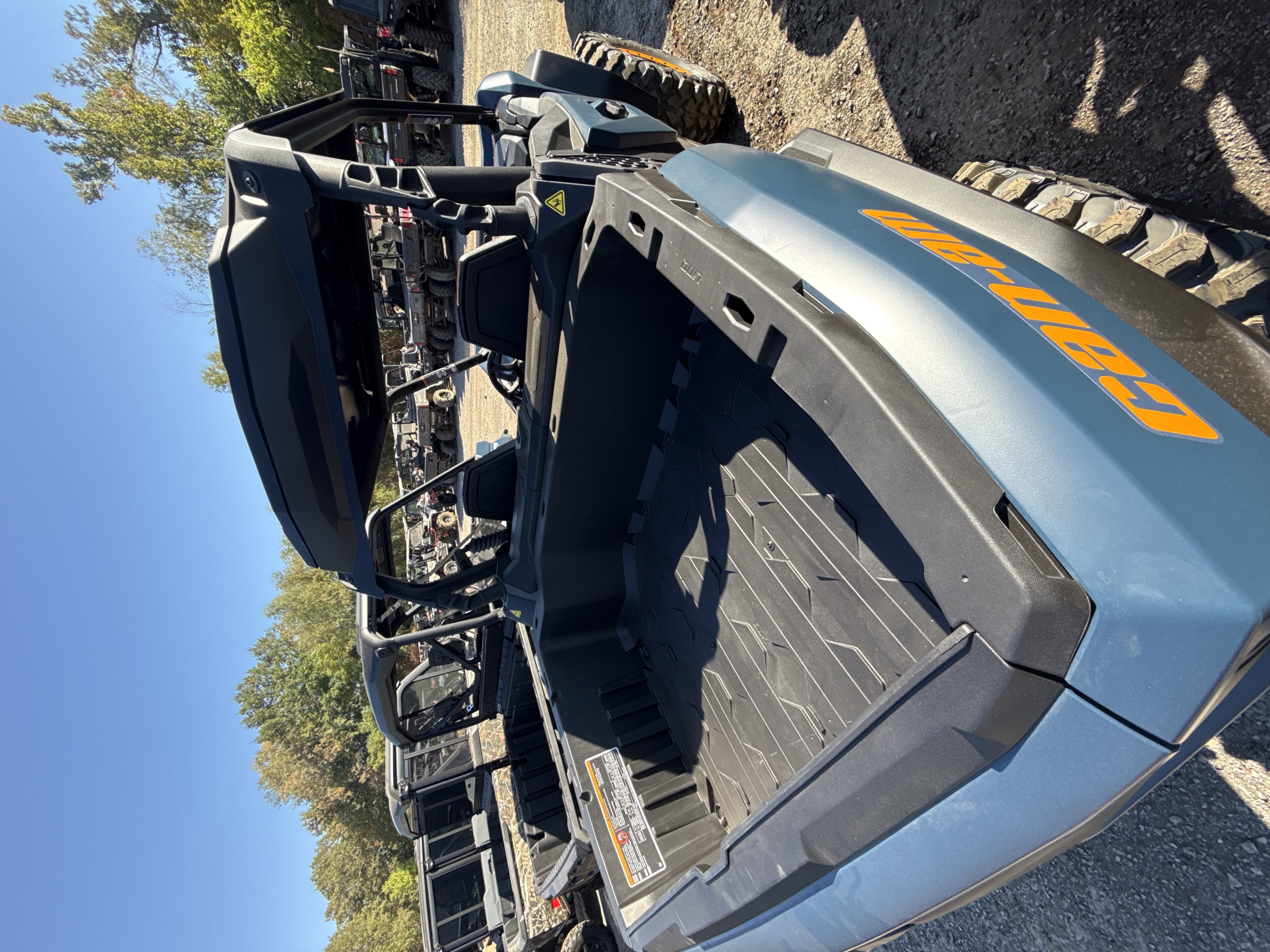 2027 CAN-AM Commander XT 1000R UTV