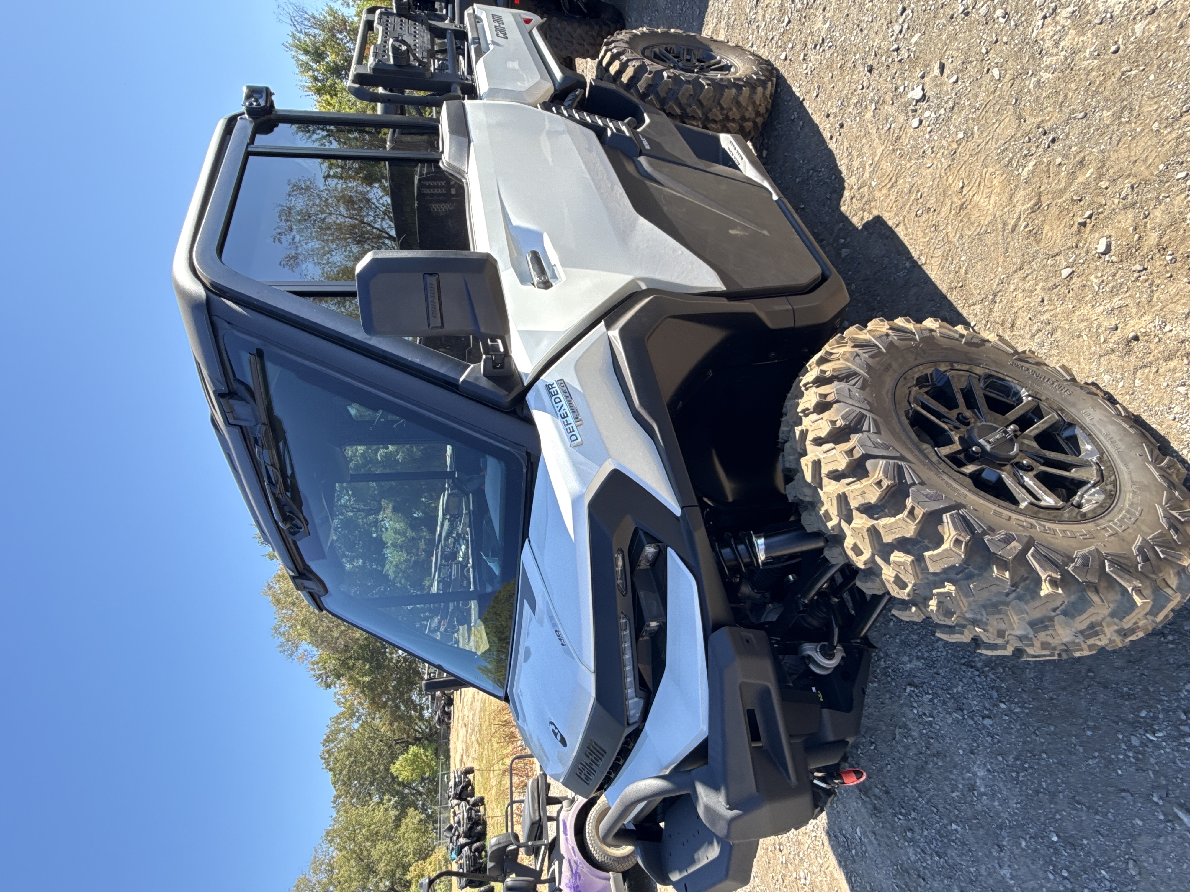 2027 CAN-AM Defender XU Limited UTV