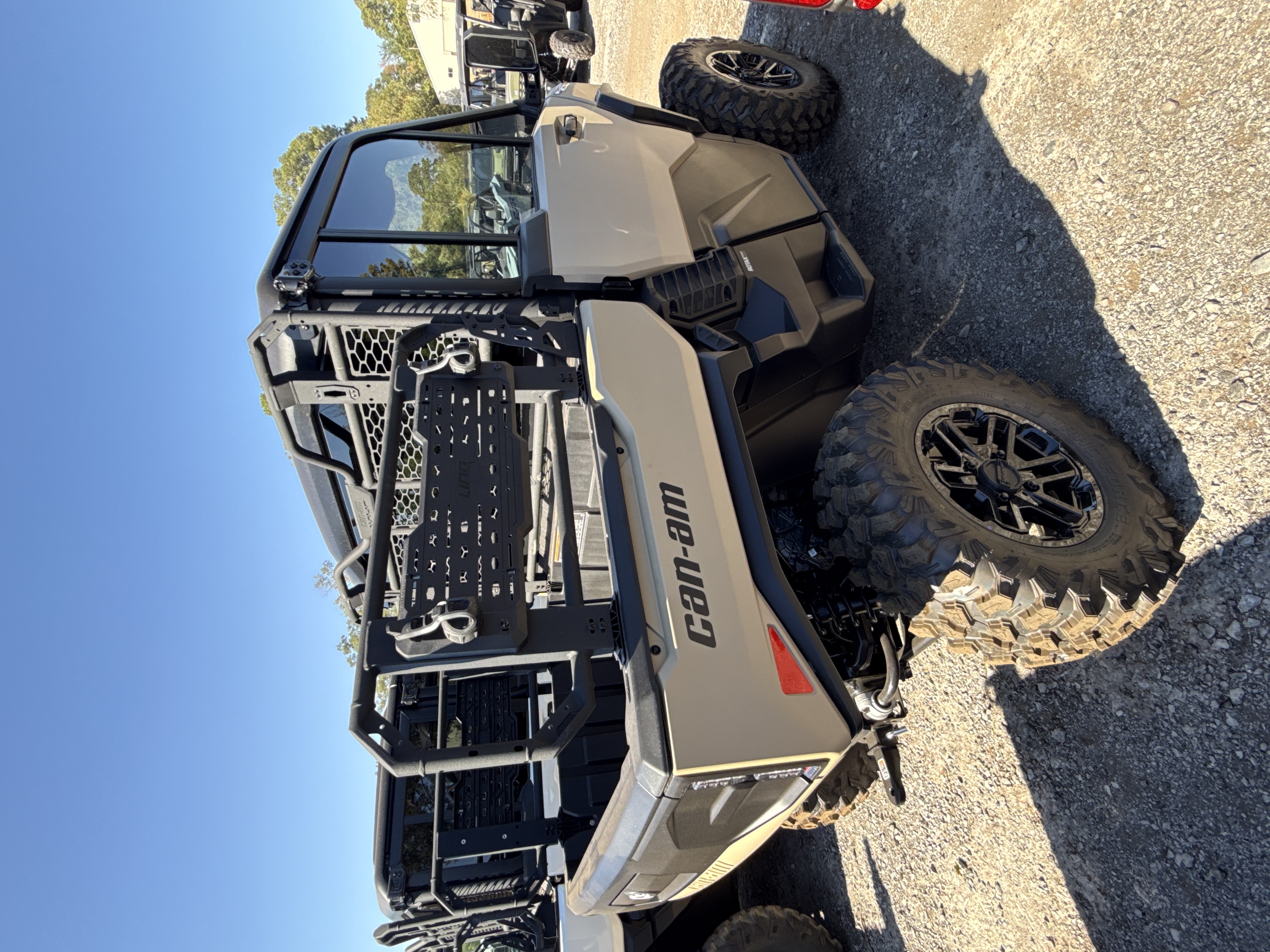 2027 CAN-AM Defender XU Limited UTV