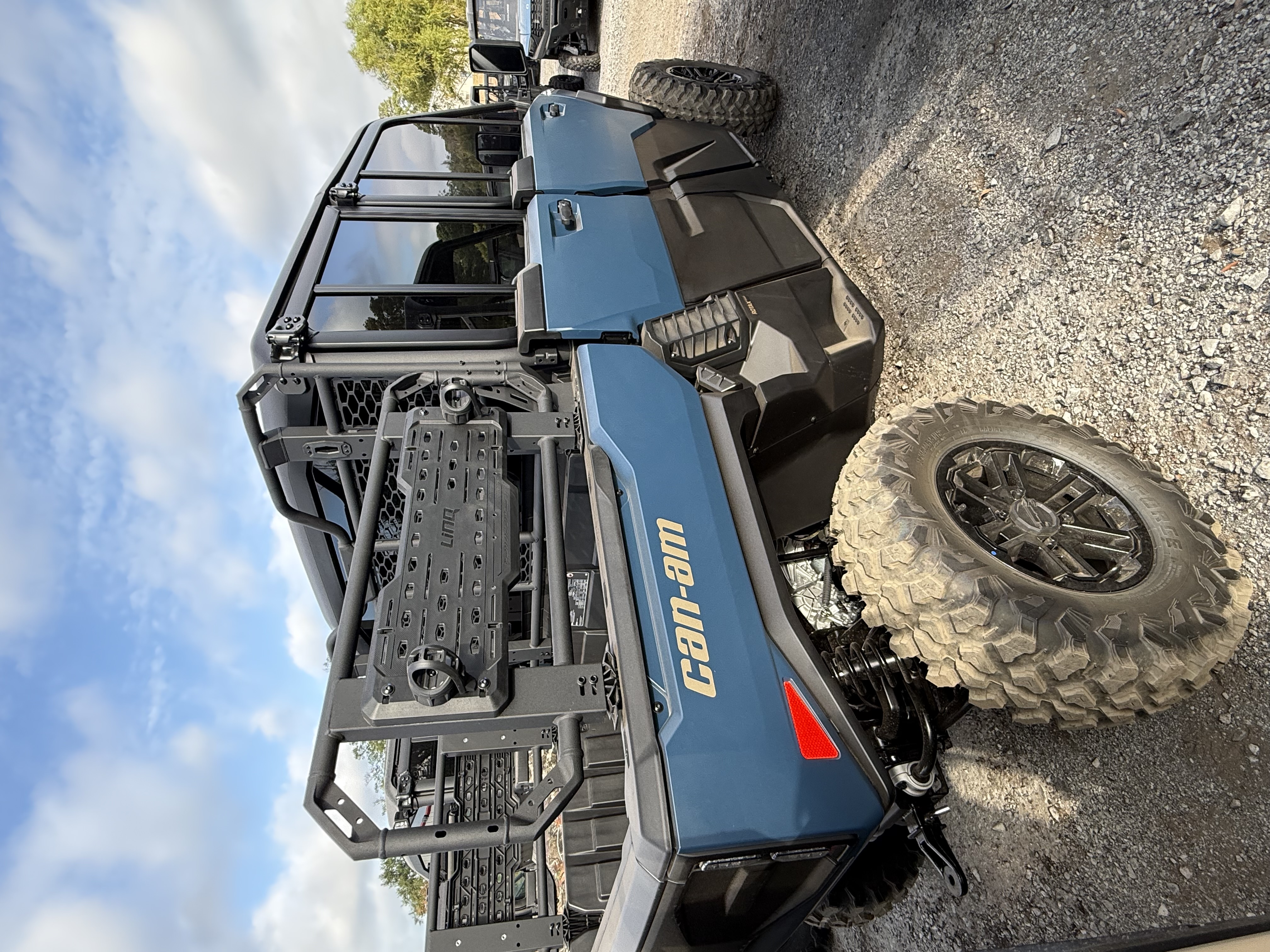 2027 CAN-AM Defender XU MAX Limited UTV