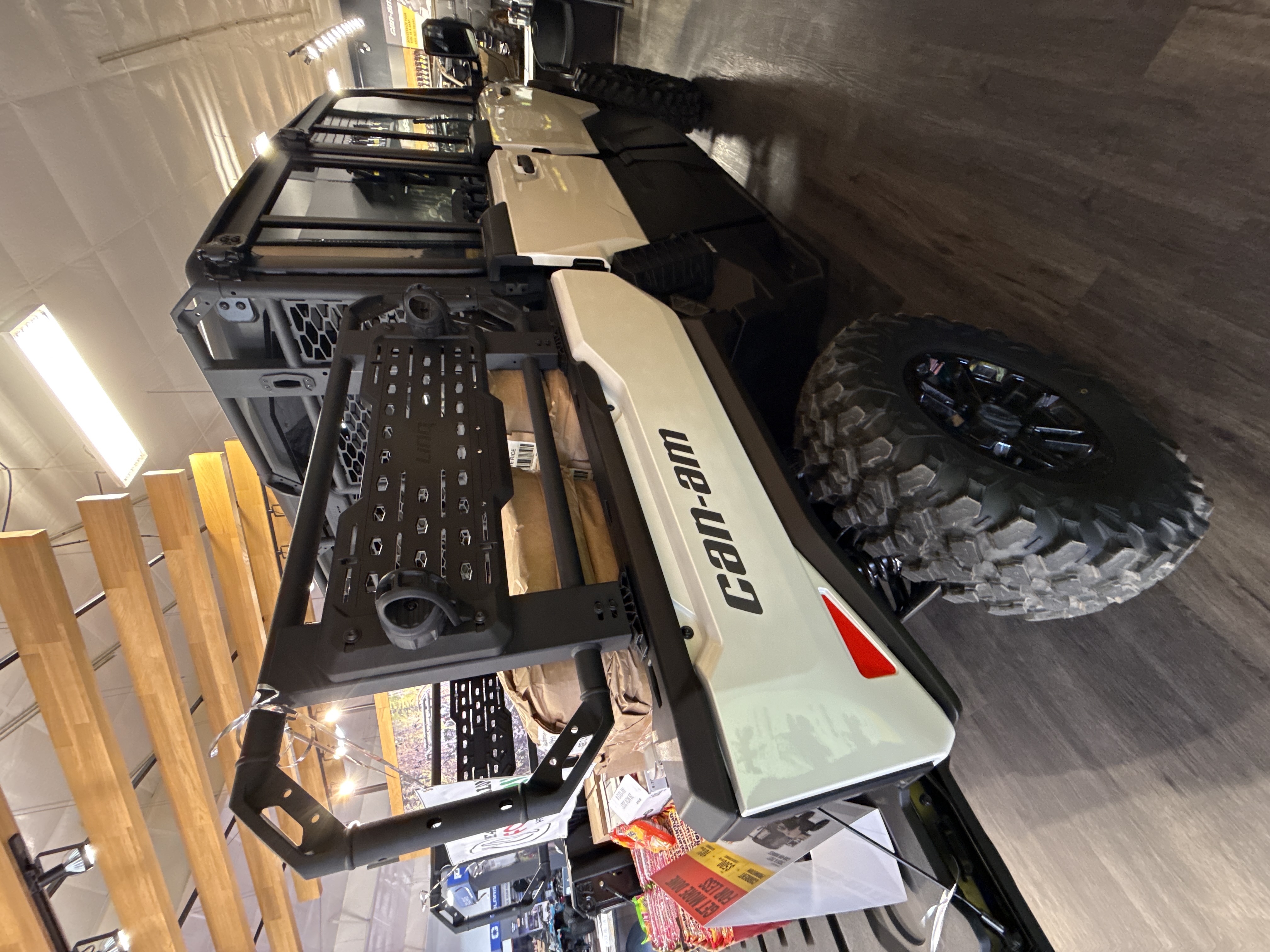 2027 CAN-AM Defender XU MAX Limited UTV