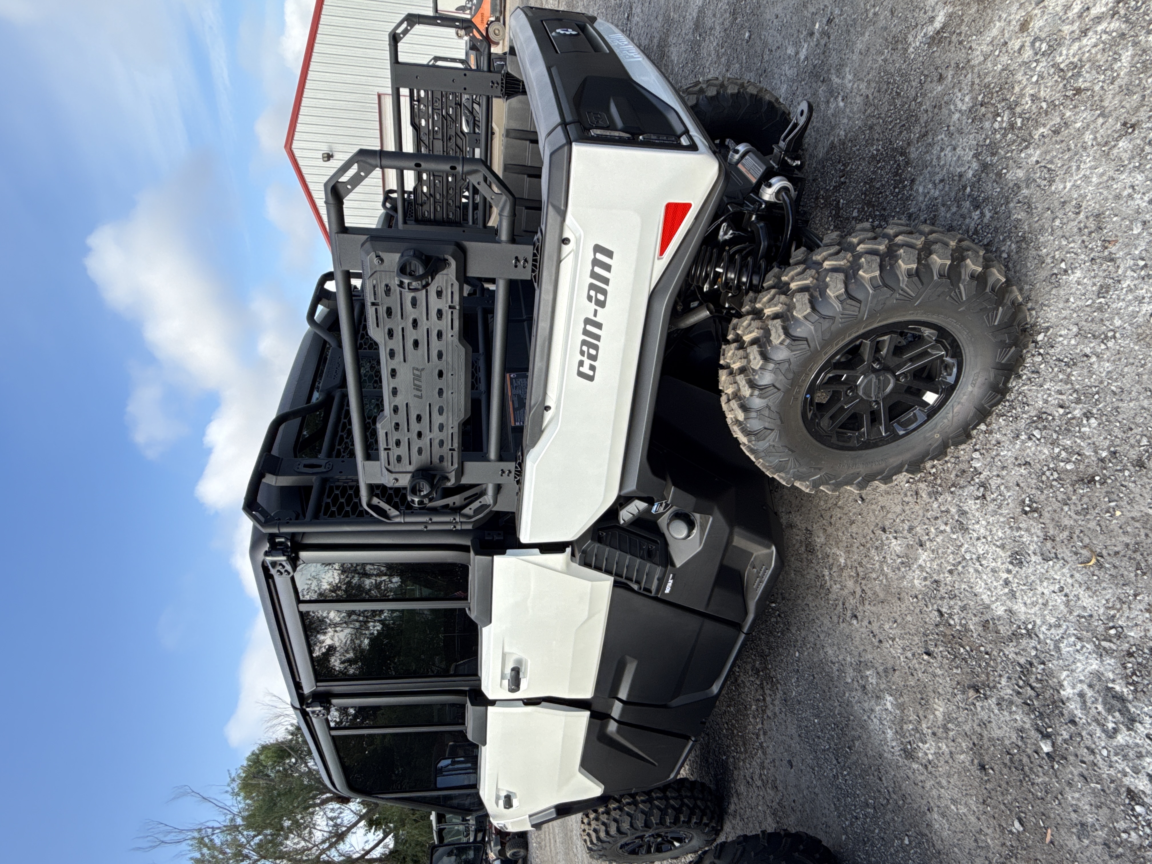 2027 CAN-AM Defender XU MAX Limited UTV