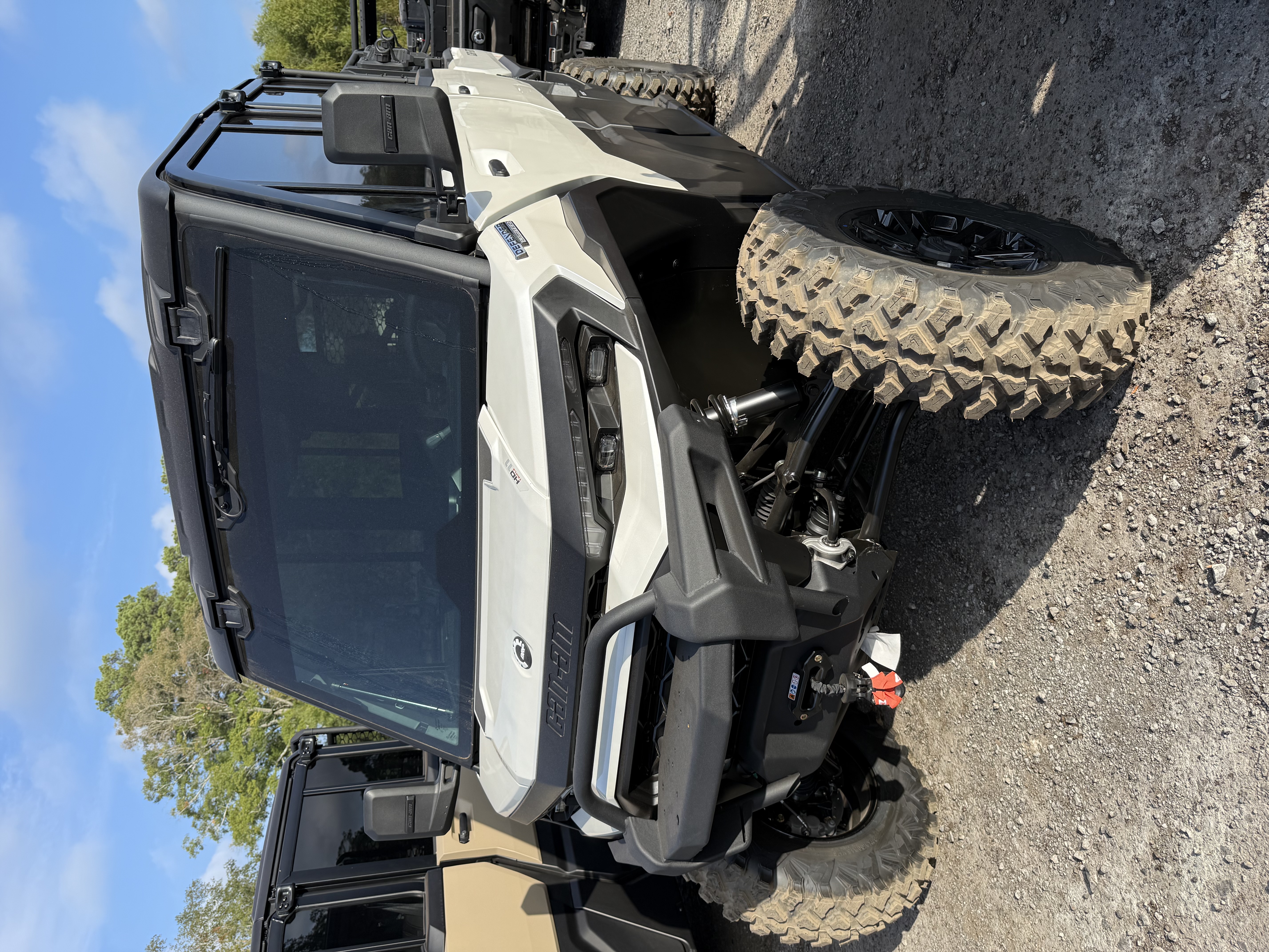 2027 CAN-AM Defender XU MAX Limited UTV