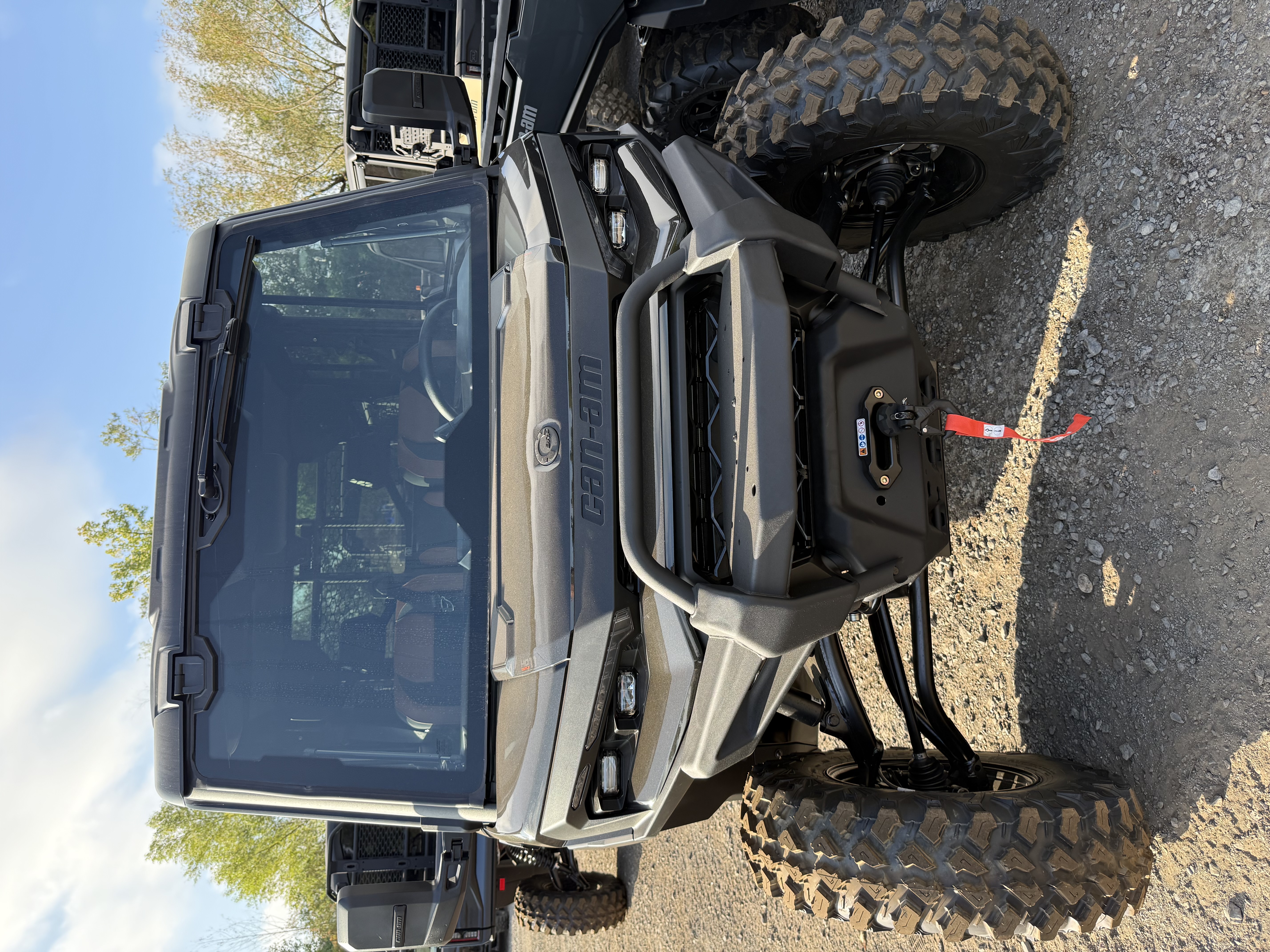 2027 CAN-AM Defender XU MAX LONE STAR CAB UTV