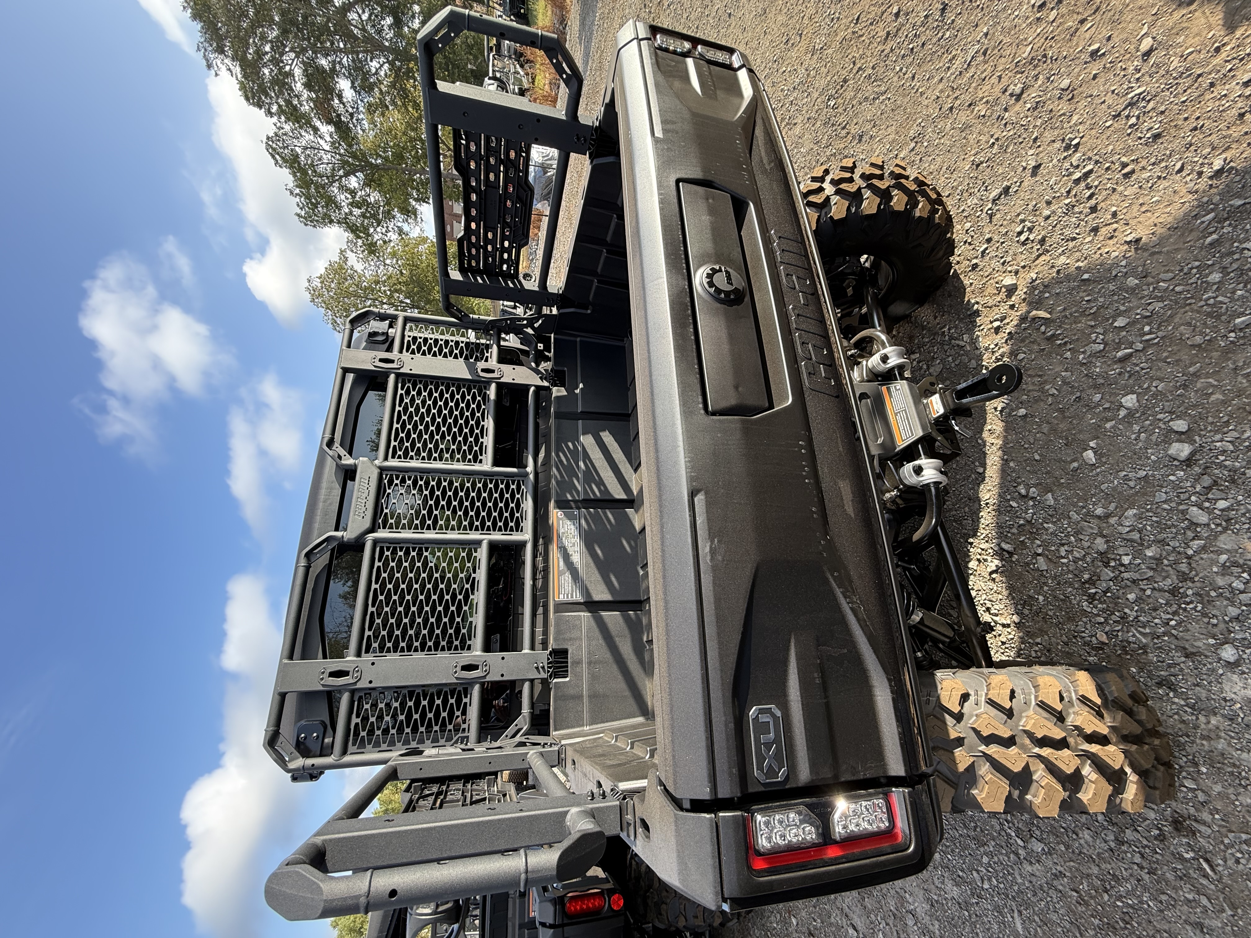 2027 CAN-AM Defender XU MAX LONE STAR CAB UTV