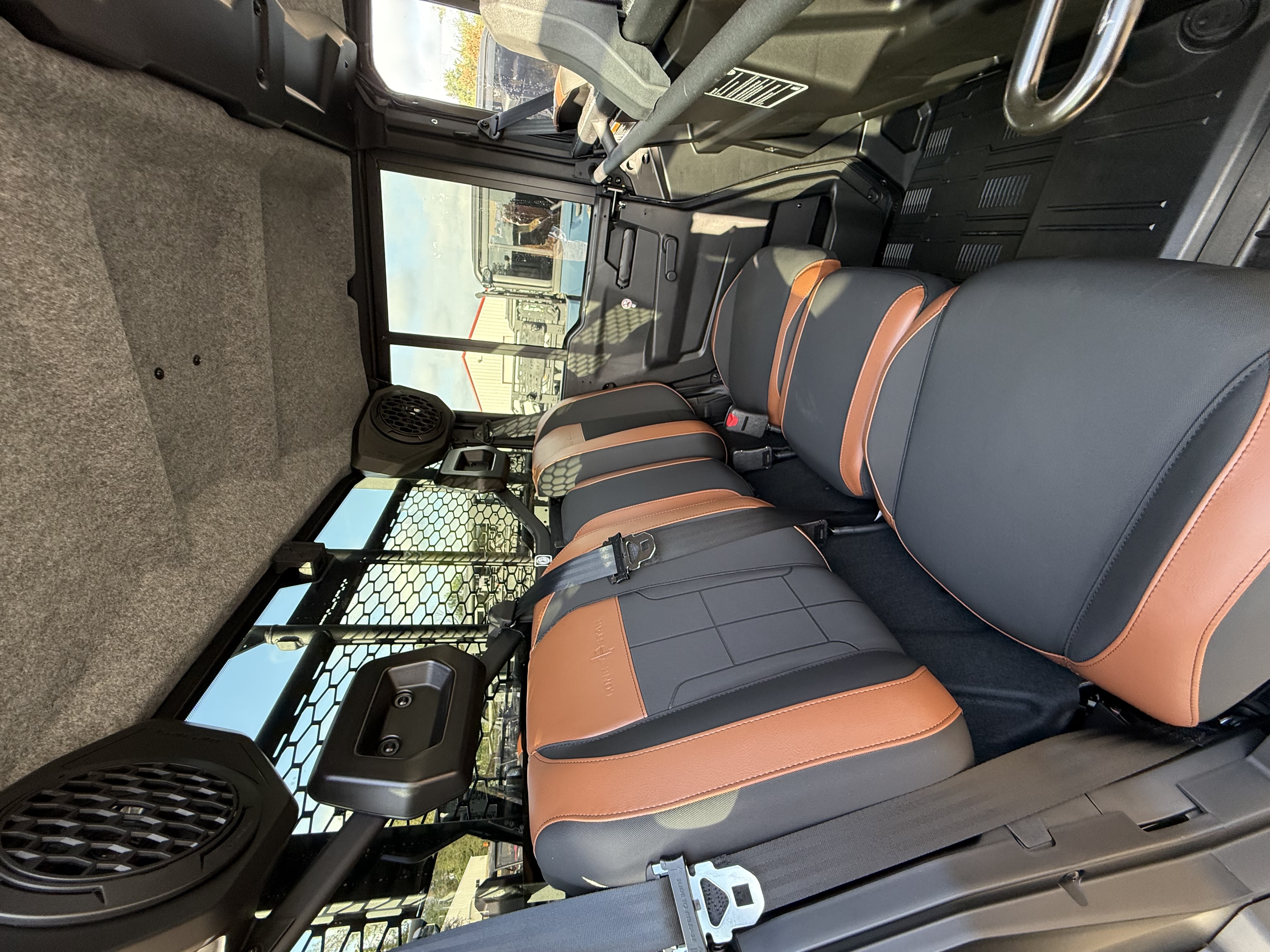 2027 CAN-AM Defender XU MAX LONE STAR CAB UTV